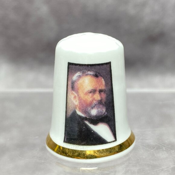 Vintage Ulysses S. Grant Fine Bone China Thimble Portrait Gold Trim England - Picture 1 of 8